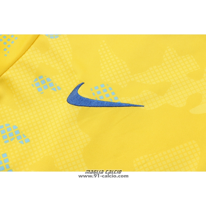Tuta da Track
 Chelsea Manica Corta
 2022-2023 Giallo
 - Pantaloncini
